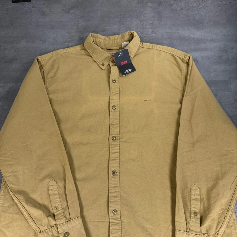 Levis Button Down Shirt Mens XL Tan Relaxed Fit Long Sleeve Cotton Authentic New